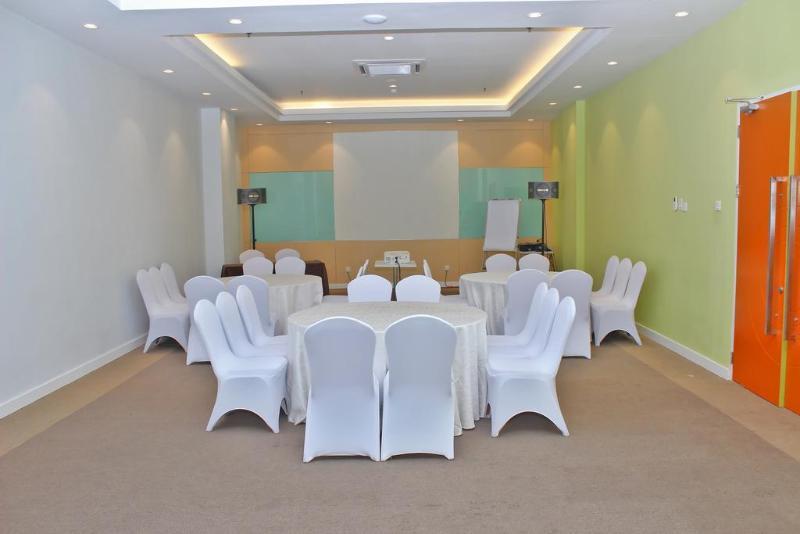 Zest Harbour Bay Batam By Swiss-Belhotel International Nagoya Kültér fotó